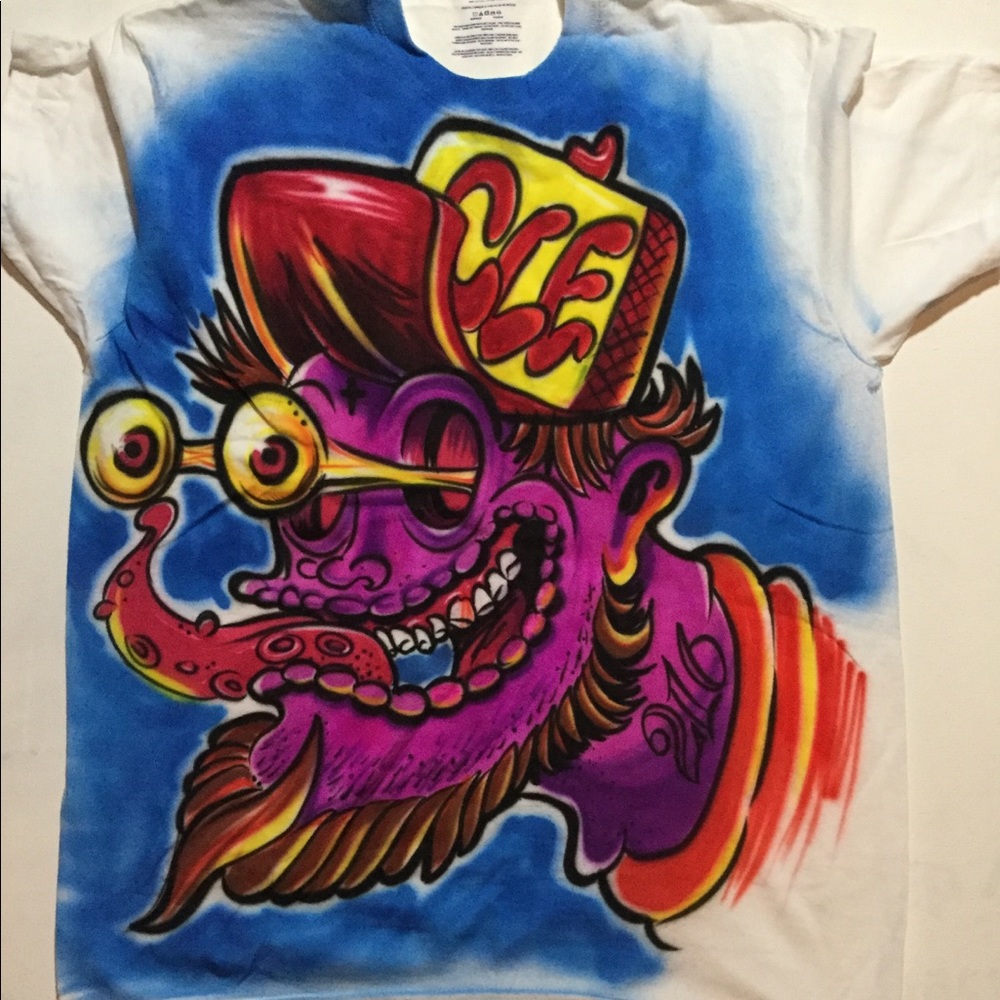 Custom airbrush shirts